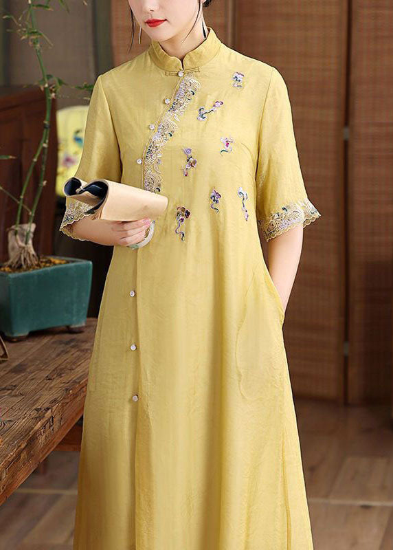 Beautifully Crafted Dress in a Classic Style