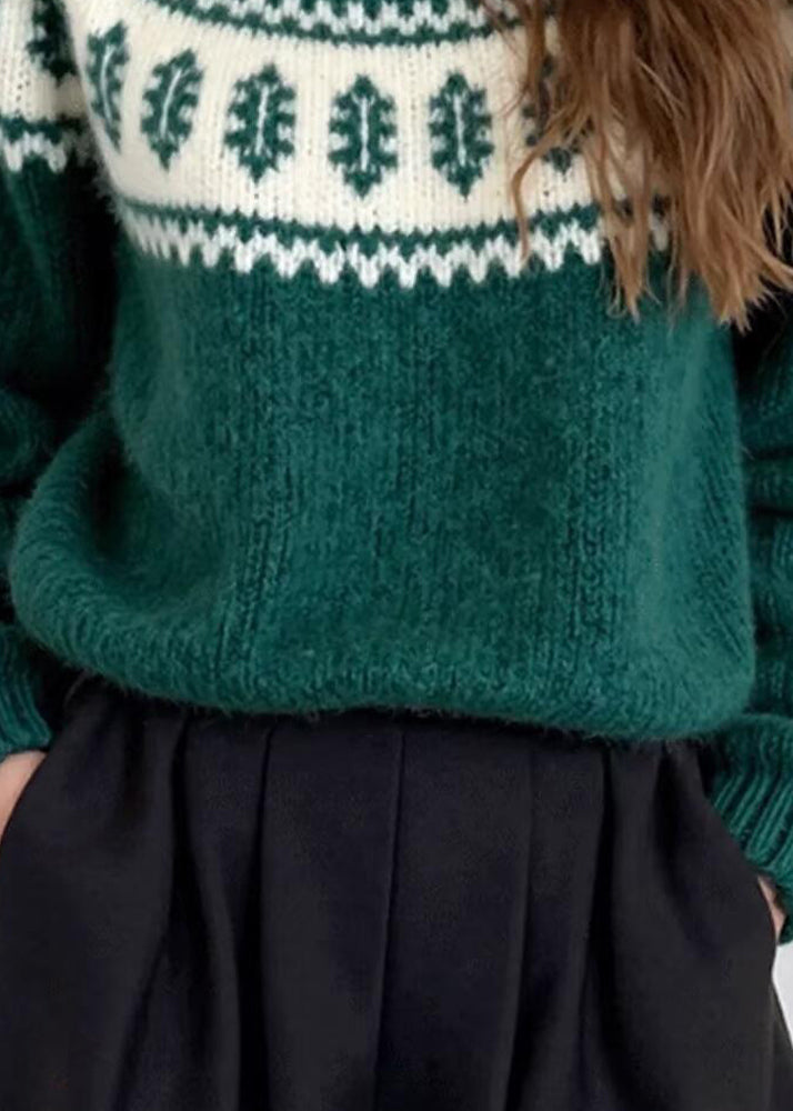 Well Tailored Sweater with a Graceful Silhouette