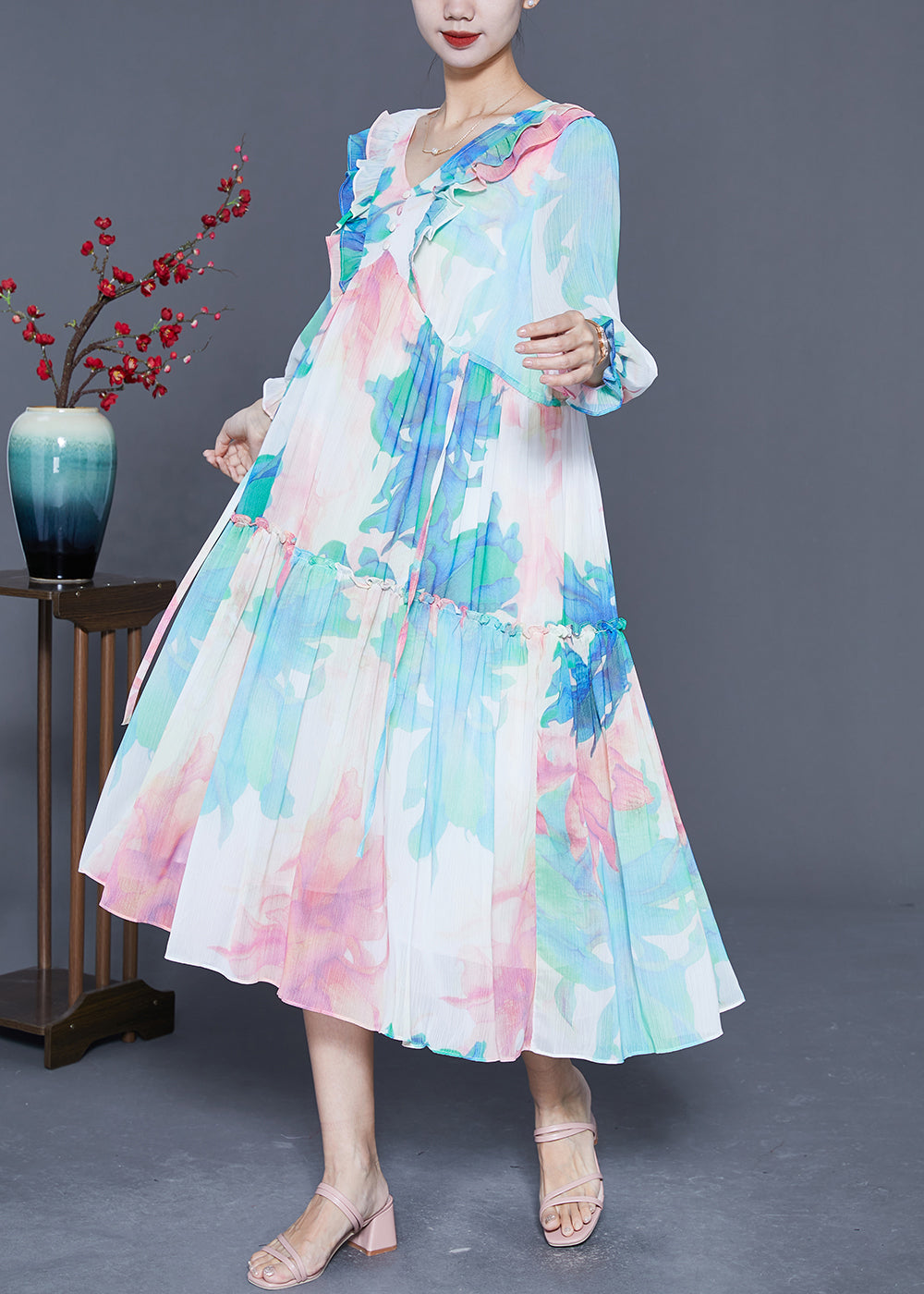 Classic Vintage Dress with a Flattering Fit
