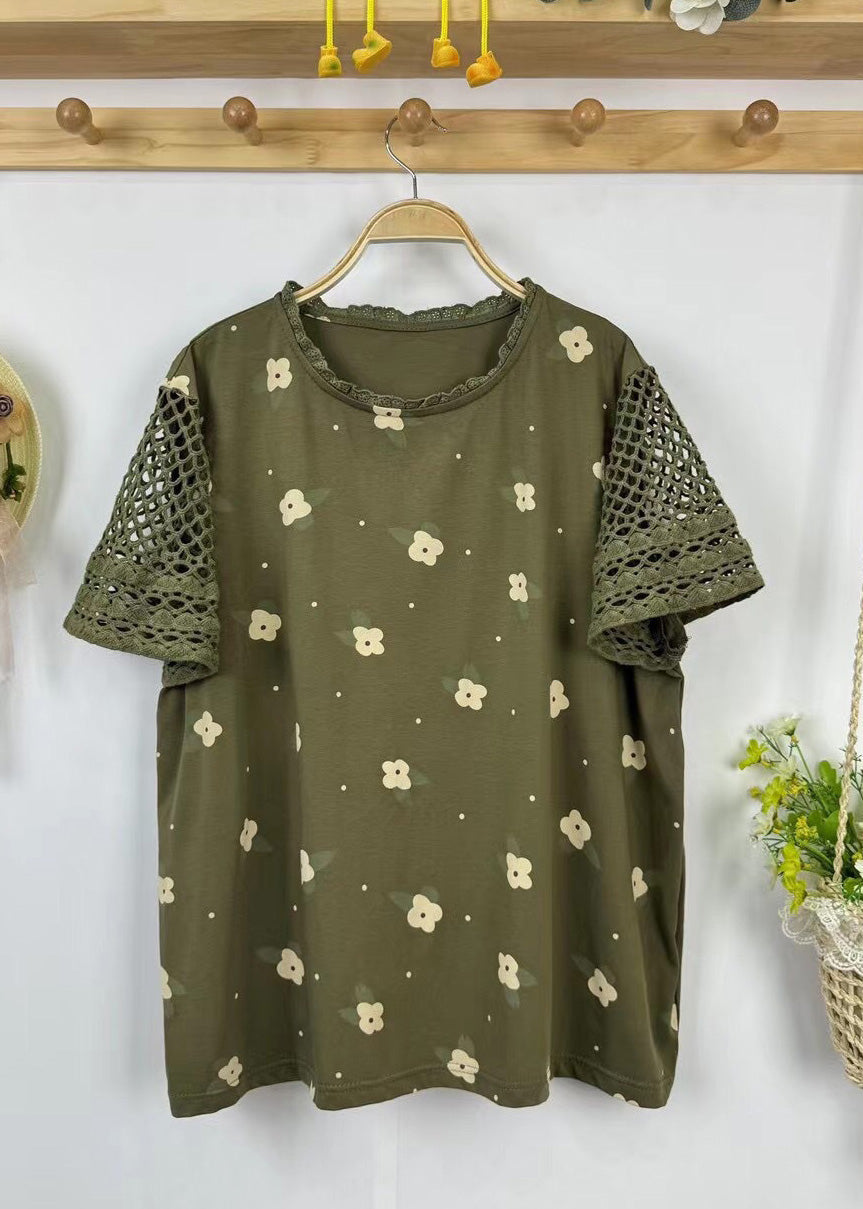 A Vintage Style Top with Delicate Timeless Details