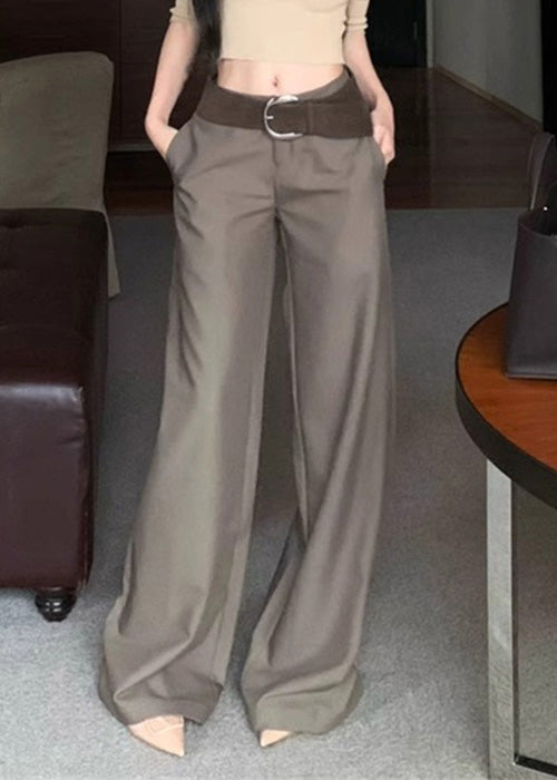 Effortlessly Elegant Pants with a Timeless Design