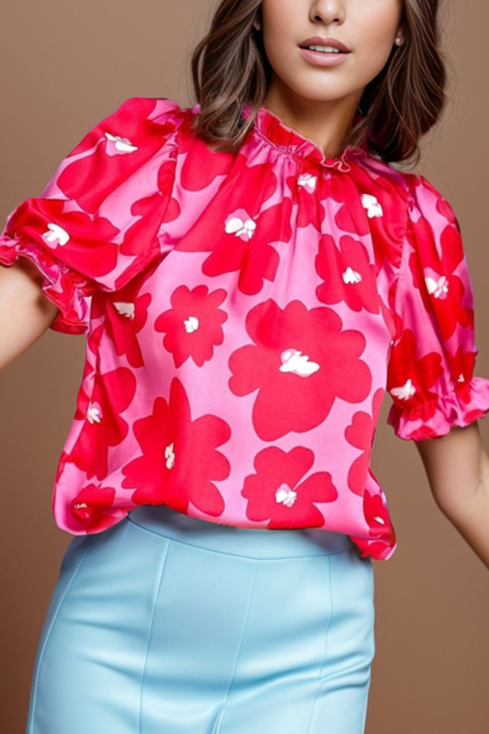Effortlessly Elegant Blouse with a Timeless Design