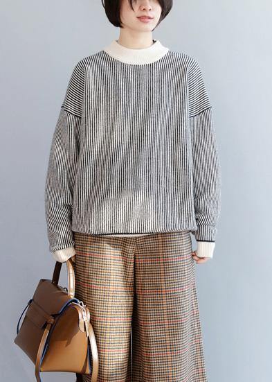 Beautifully Finished Sweater in a Timeless Design