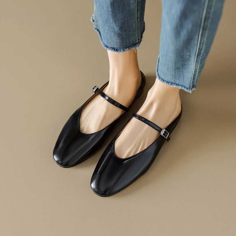 Chic Orthopedic Sandals with Unique Design