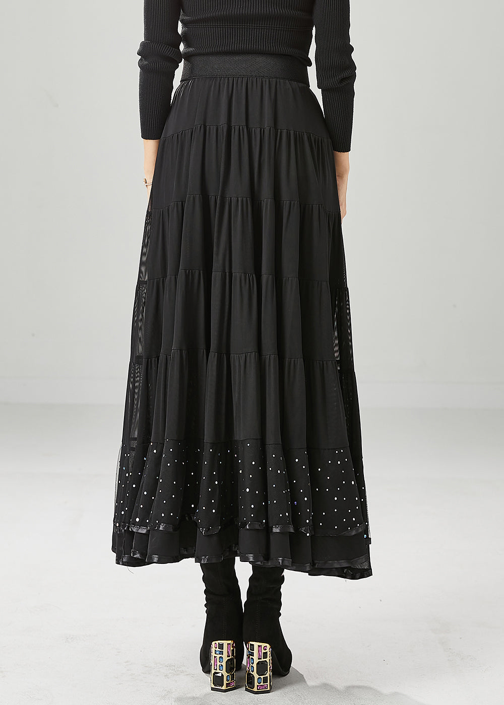 Effortlessly Elegant Garment with a Timeless Design