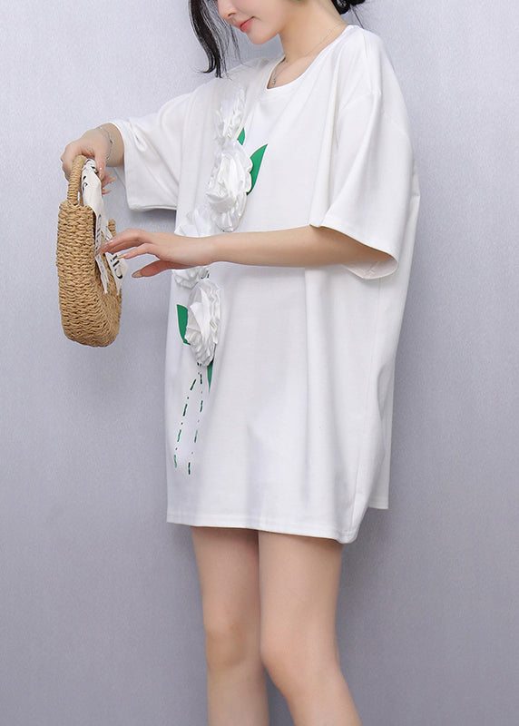 Effortlessly Elegant Top with a Timeless Design