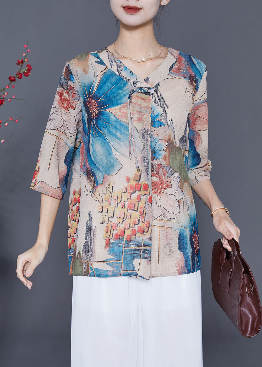 Classic Vintage & Enduringly Stylish Blouse
