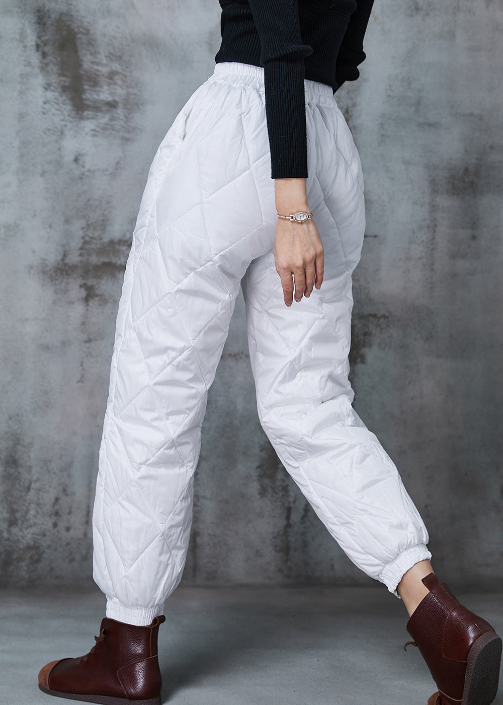 Sophisticated Pants with a Clean Classic Look