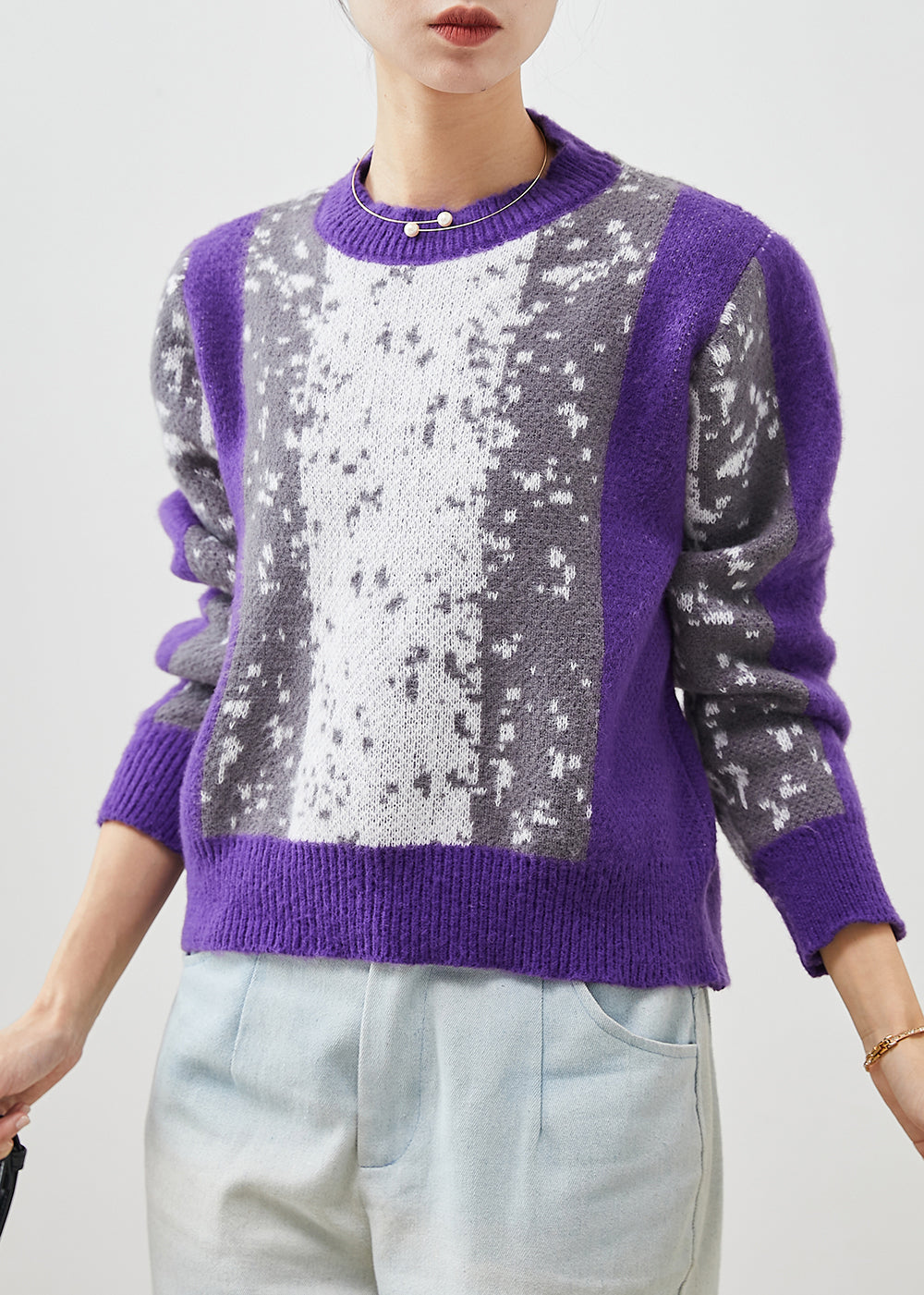 Beautifully Finished Sweater in a Timeless Design
