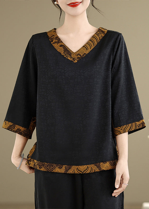 Classic Vintage Shirt with a Flattering Fit
