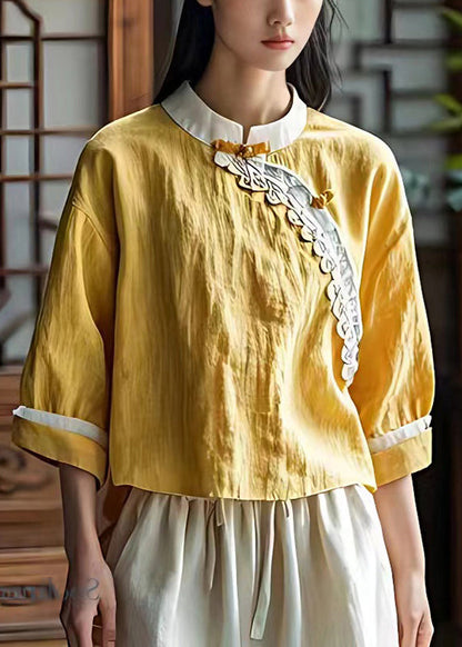 Classic Vintage Shirt with a Flattering Fit