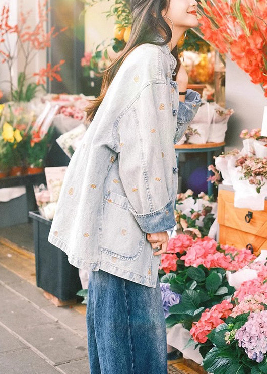 Gracefully Styled Coat for Any Occasion