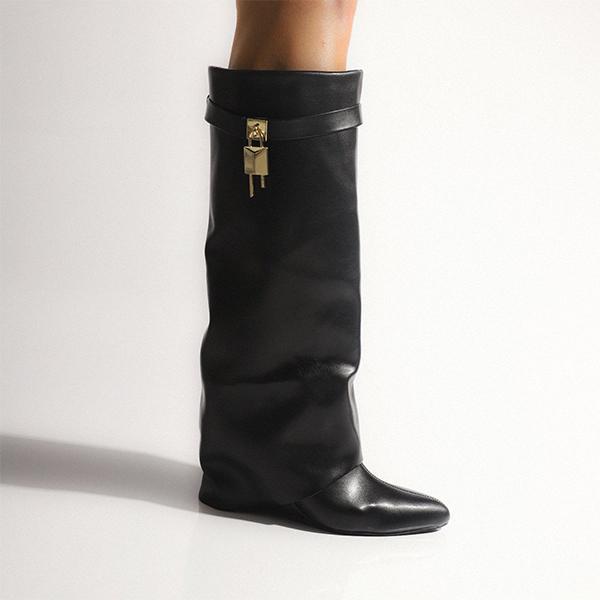 Graceful Orthopedic Boots for Modern Look