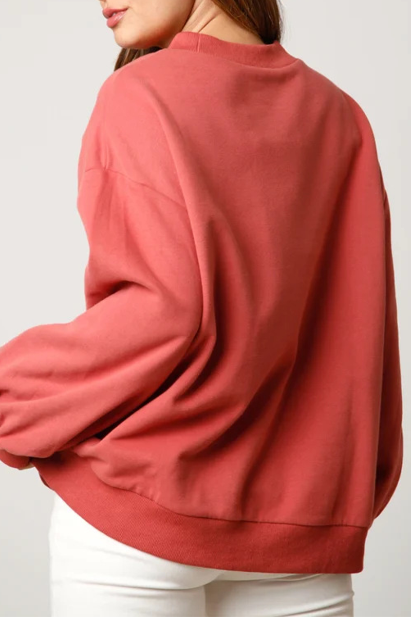 Well Tailored Top with a Graceful Silhouette