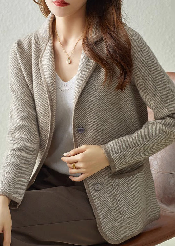Classic Vintage & Enduringly Stylish Coat
