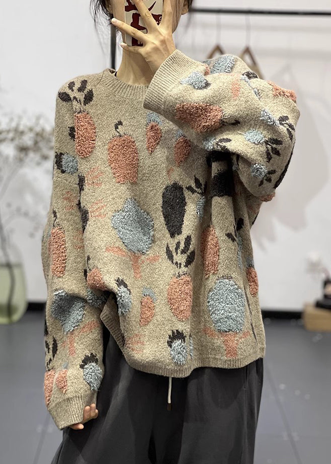 Classic Vintage Sweater with a Flattering Fit