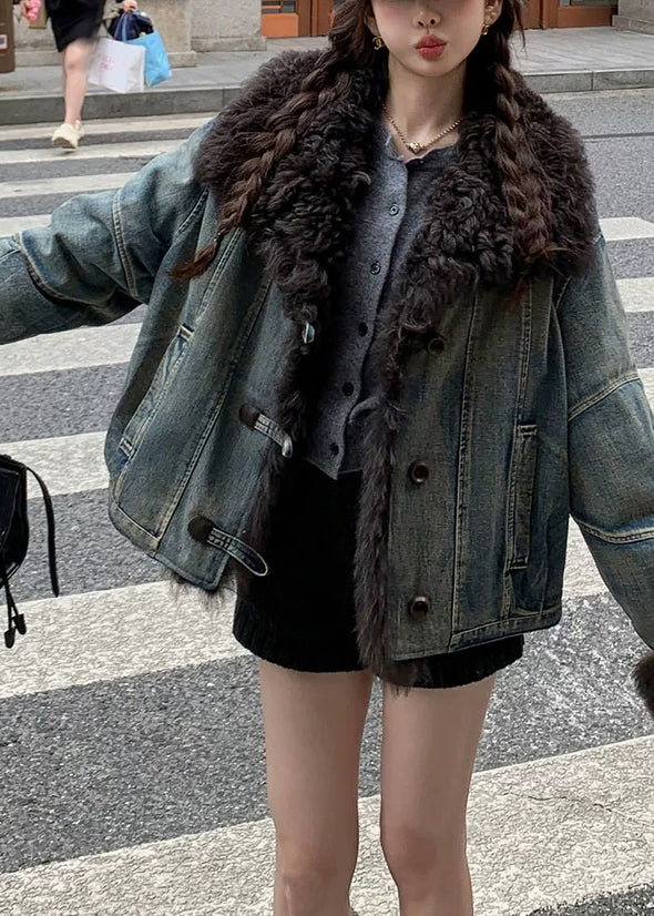 Elegantly Styled Jacket for Everyday Wear