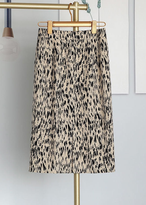 Sophisticated Garment with a Clean Classic Look
