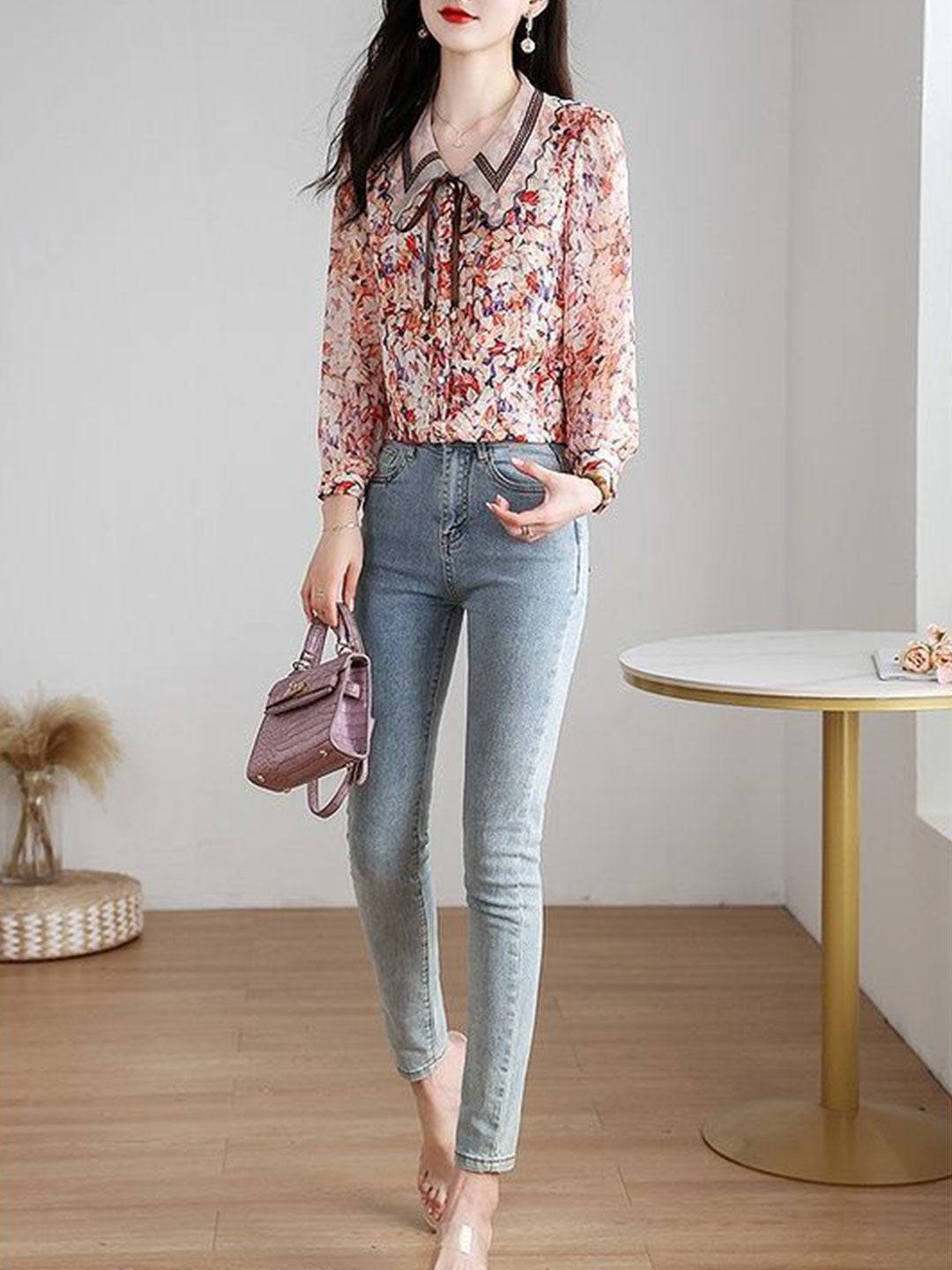 Classic Vintage Shirt with a Flattering Fit