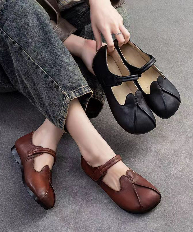 Chic Orthopedic Flats with Unique Design