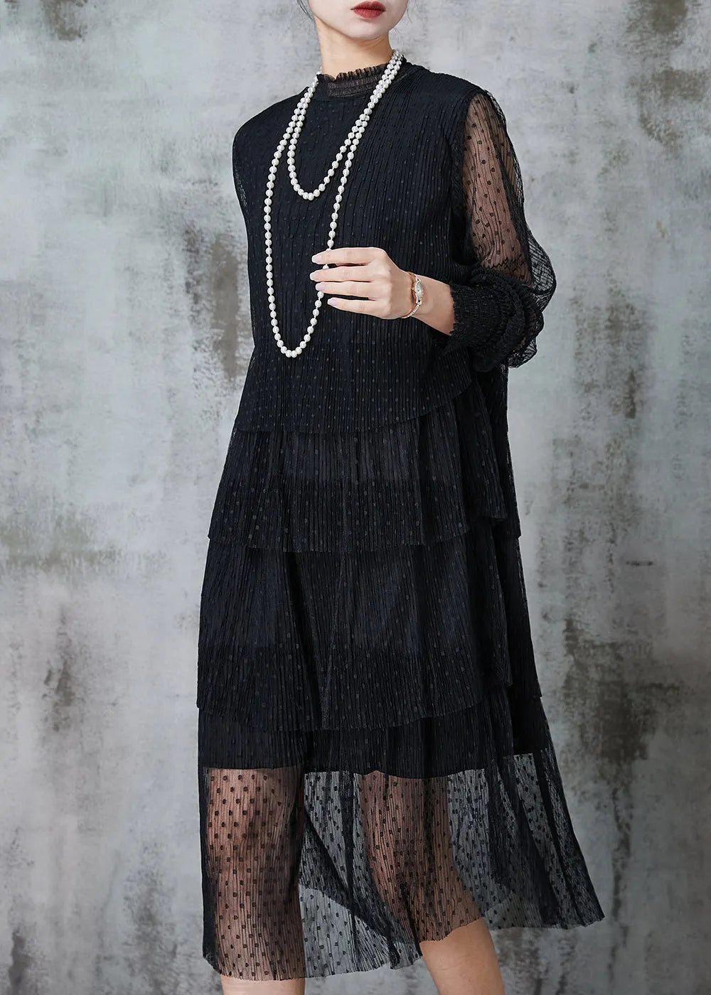 Effortlessly Elegant Dress with a Timeless Design