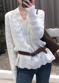 Well Tailored Top with a Graceful Silhouette