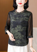 Effortlessly Elegant Top with a Timeless Design