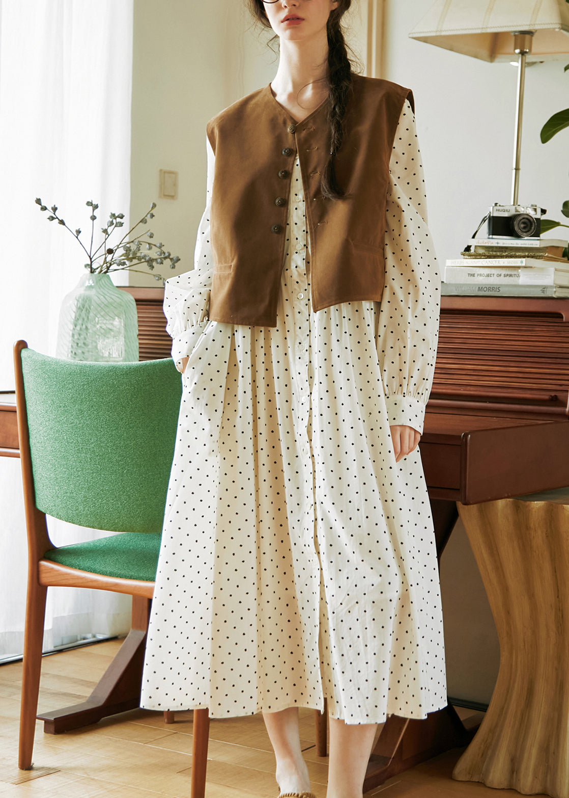 Well Tailored Dress with a Graceful Silhouette