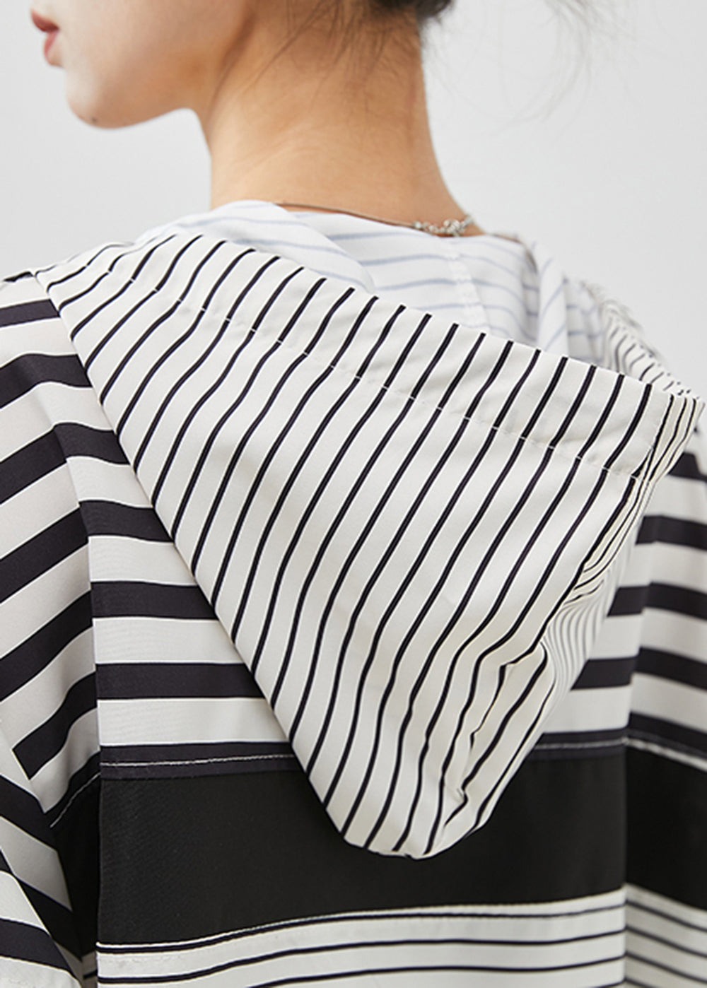 Classic Vintage Pullover with a Flattering Fit