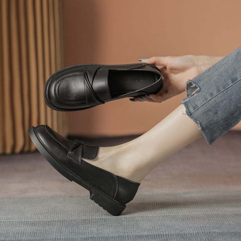Graceful Orthopedic Loafers for Modern Look