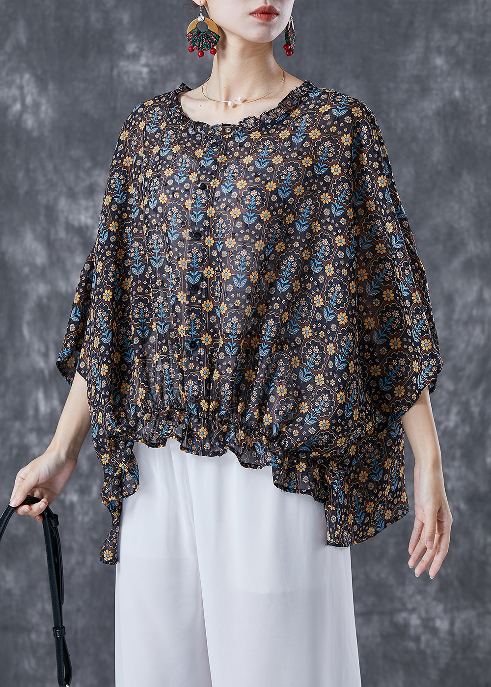 Classic Vintage Shirt with a Flattering Fit