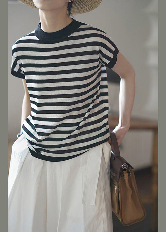 Classic Vintage Shirt with a Flattering Fit