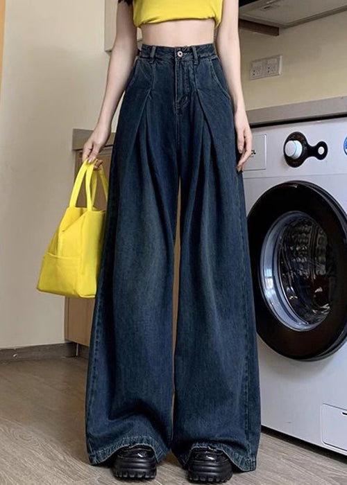 Effortlessly Elegant Pants with a Timeless Design