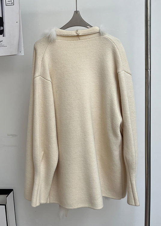 Well Tailored Cardigan with a Graceful Silhouette