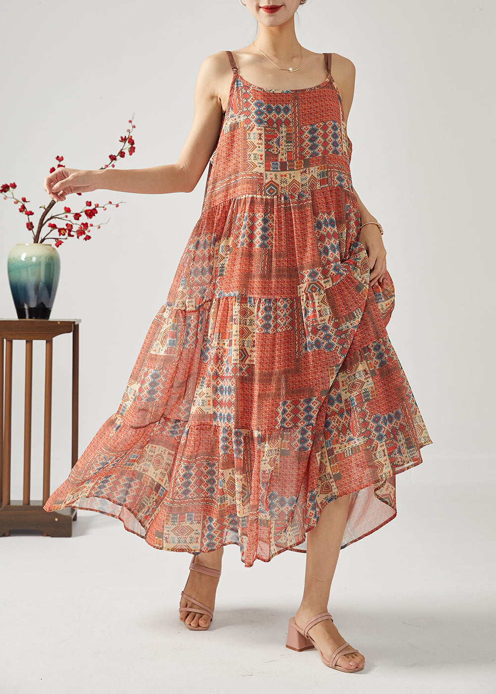 Beautifully Crafted Dress in a Classic Style