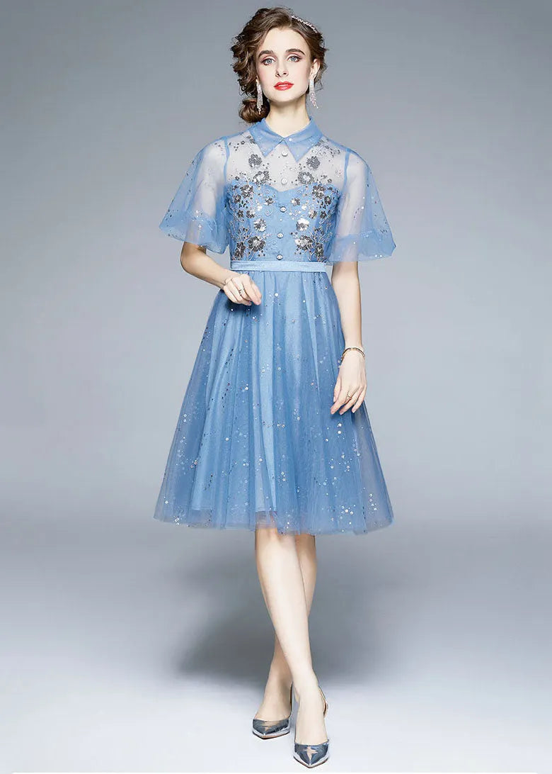 Well Tailored Dress with a Graceful Silhouette