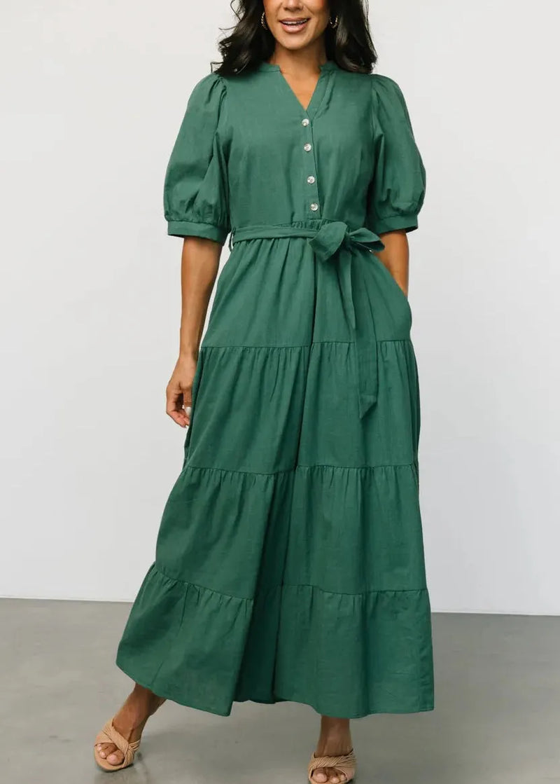Classic Vintage Dress with a Flattering Fit