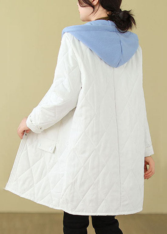 Beautifully Finished Coat in a Timeless Design