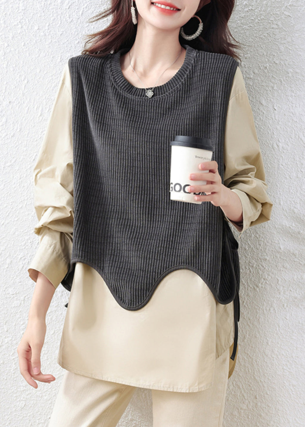 Well Tailored Top with a Graceful Silhouette