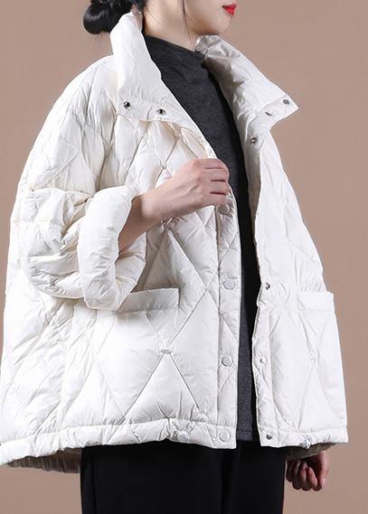 Effortlessly Elegant Jacket with a Timeless Design