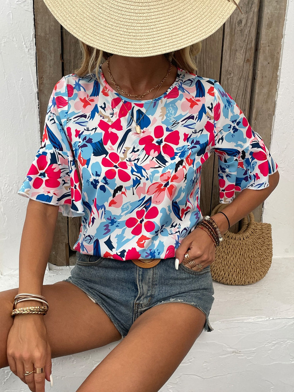 Well Tailored Blouse with a Graceful Silhouette
