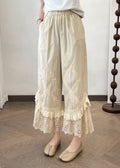 Classic Vintage Pants with a Flattering Fit