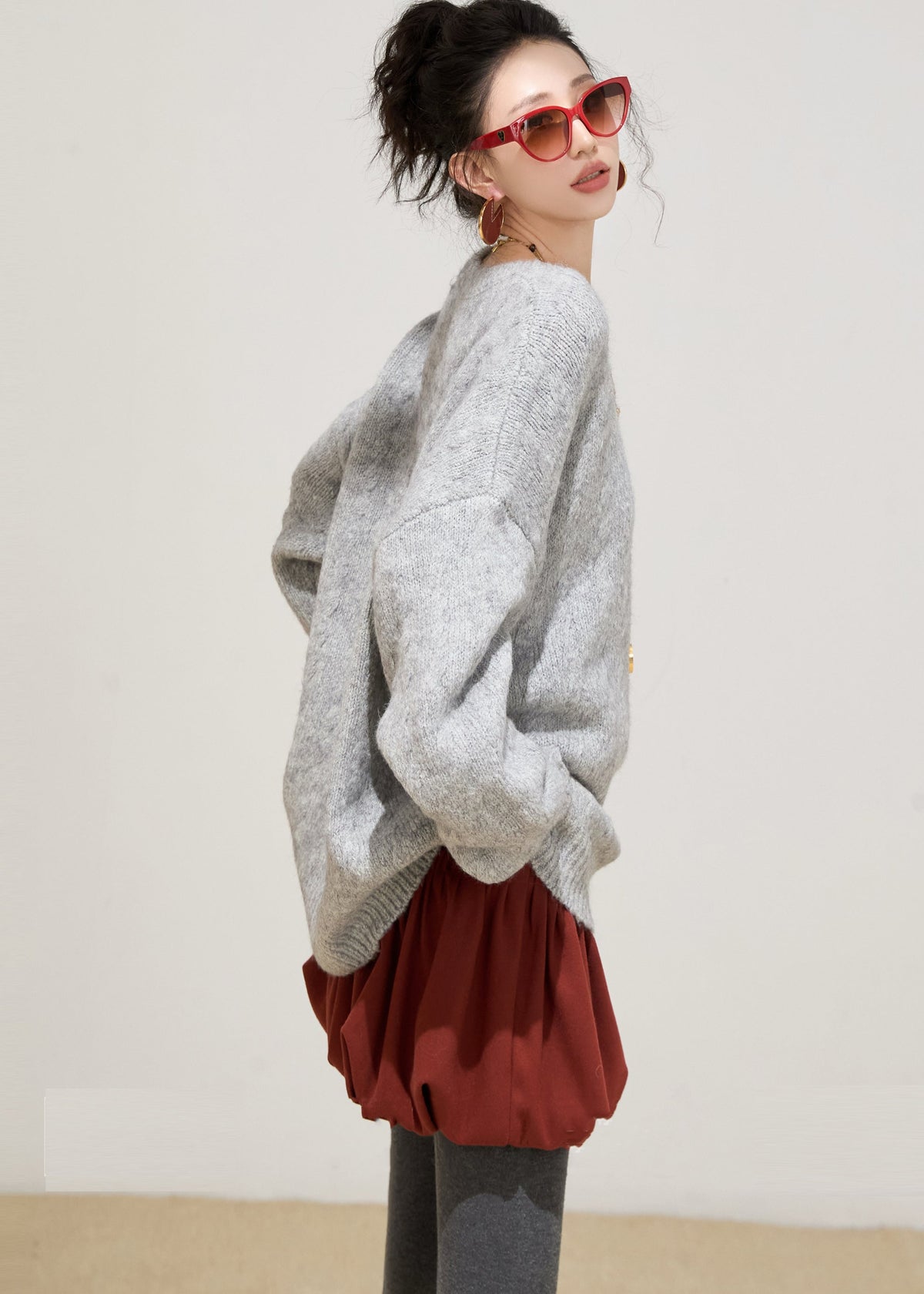 Well Tailored Sweater with a Graceful Silhouette