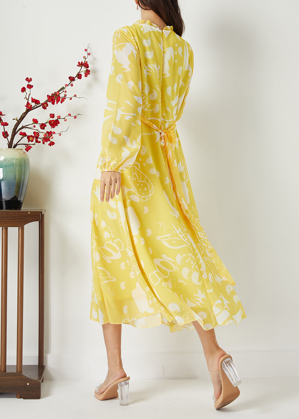Beautifully Crafted Dress in a Classic Style