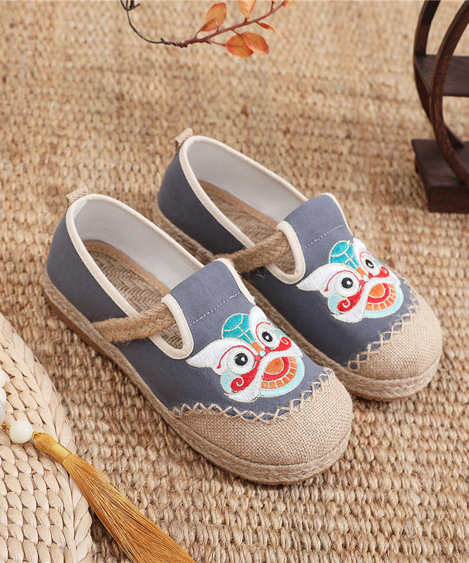Chic Orthopedic Shoes with Unique Design