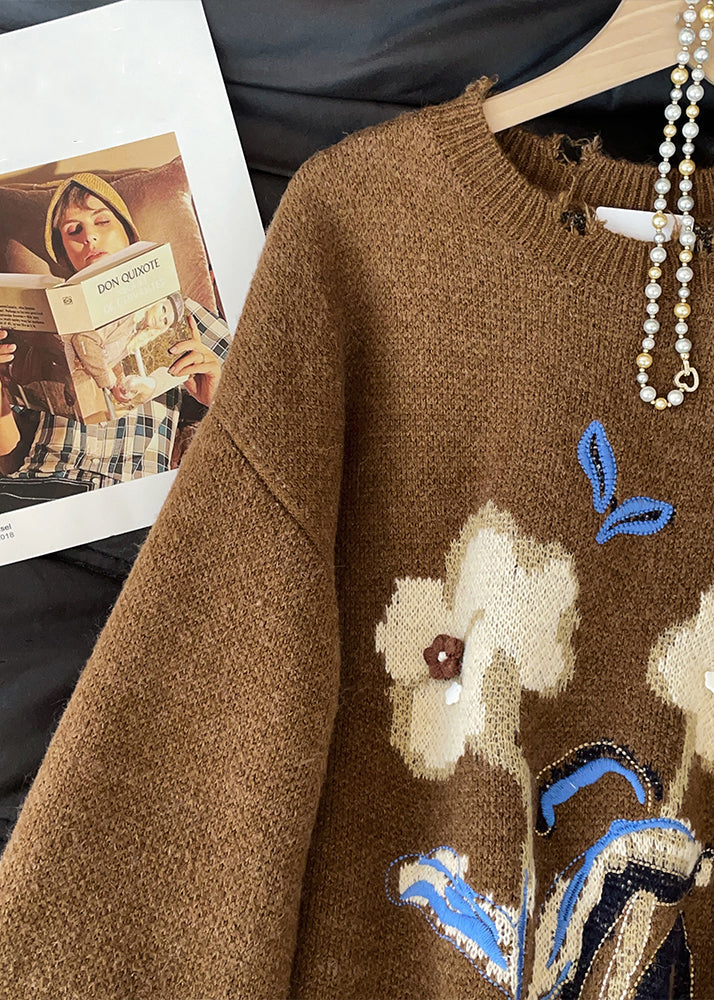 Effortlessly Elegant Sweater with a Timeless Design