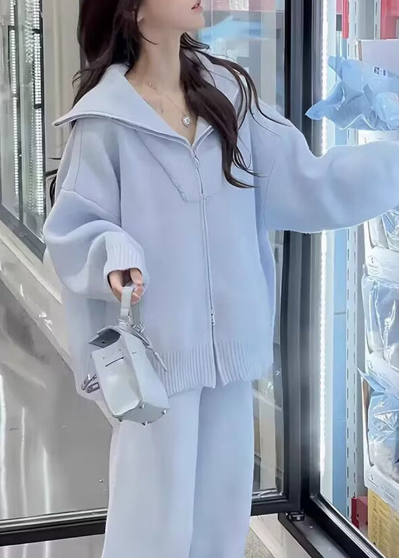 Classic Vintage Sweater with a Flattering Fit