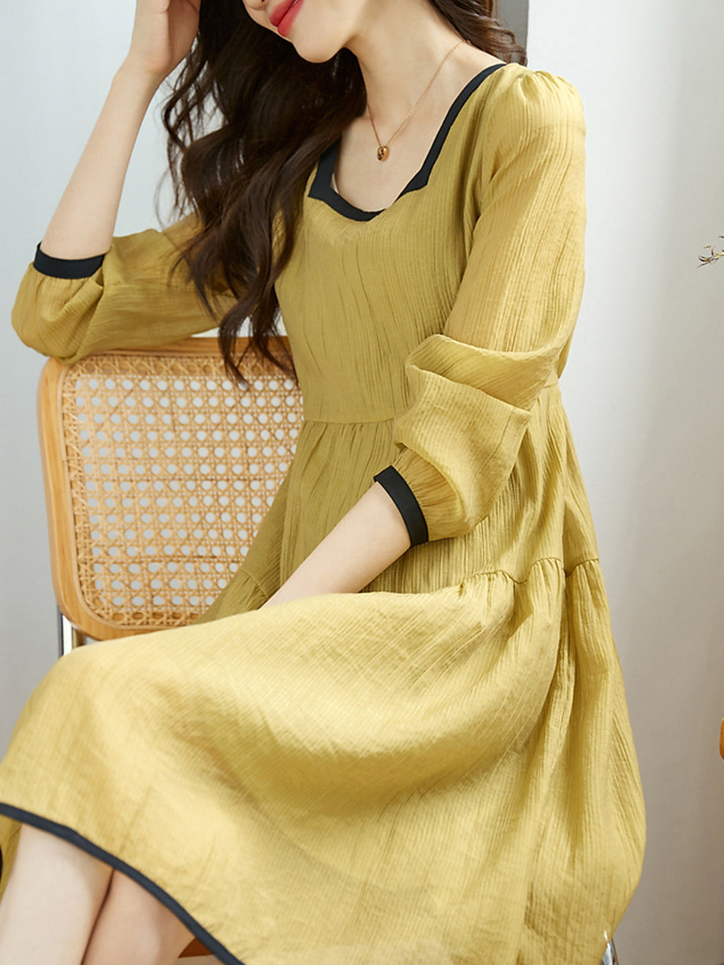 Polished Dress with an Effortless Classic Look