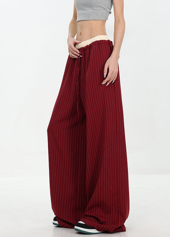 Effortlessly Elegant Pants with a Timeless Design