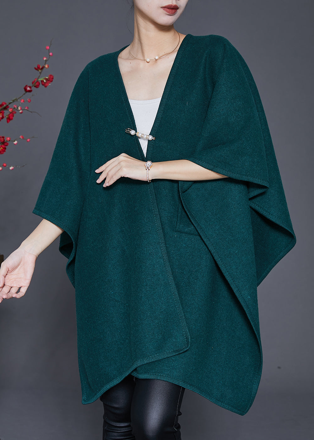 Effortlessly Elegant Cardigan with a Timeless Design